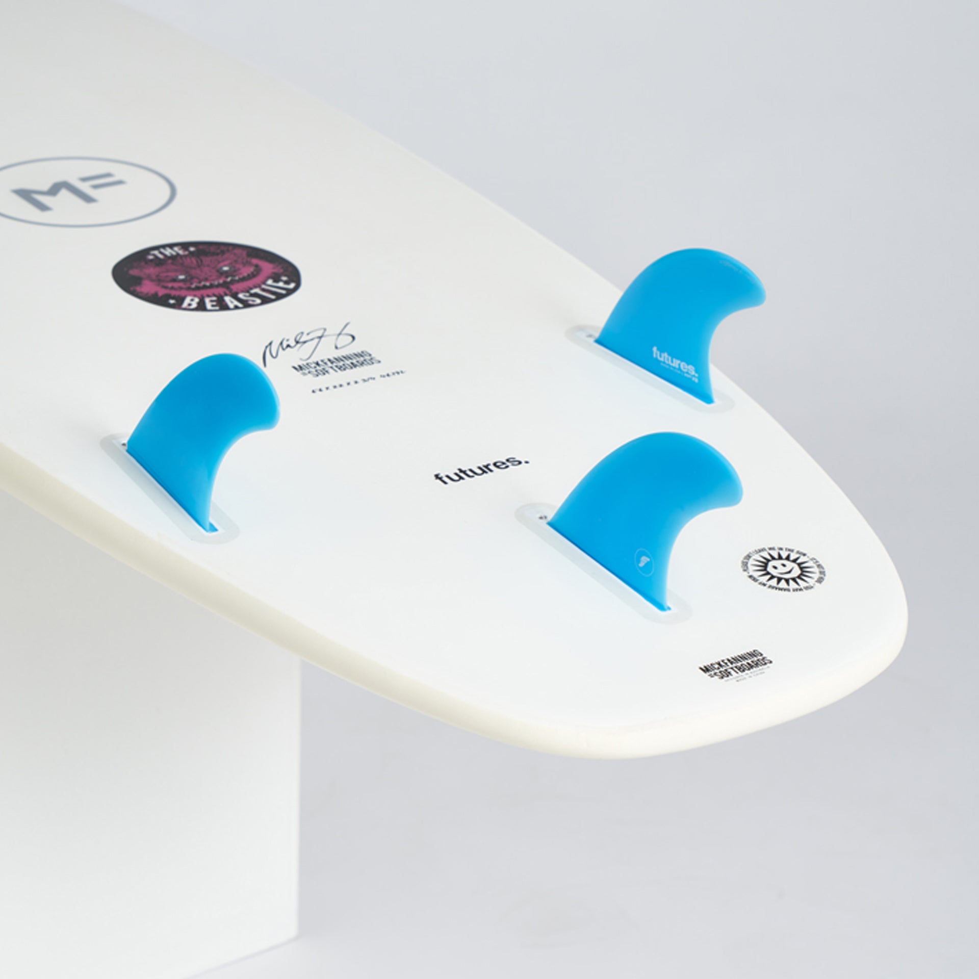 Mick Fanning Beastie Surfboard EpoxyLam Future 3F - White – ManGo
