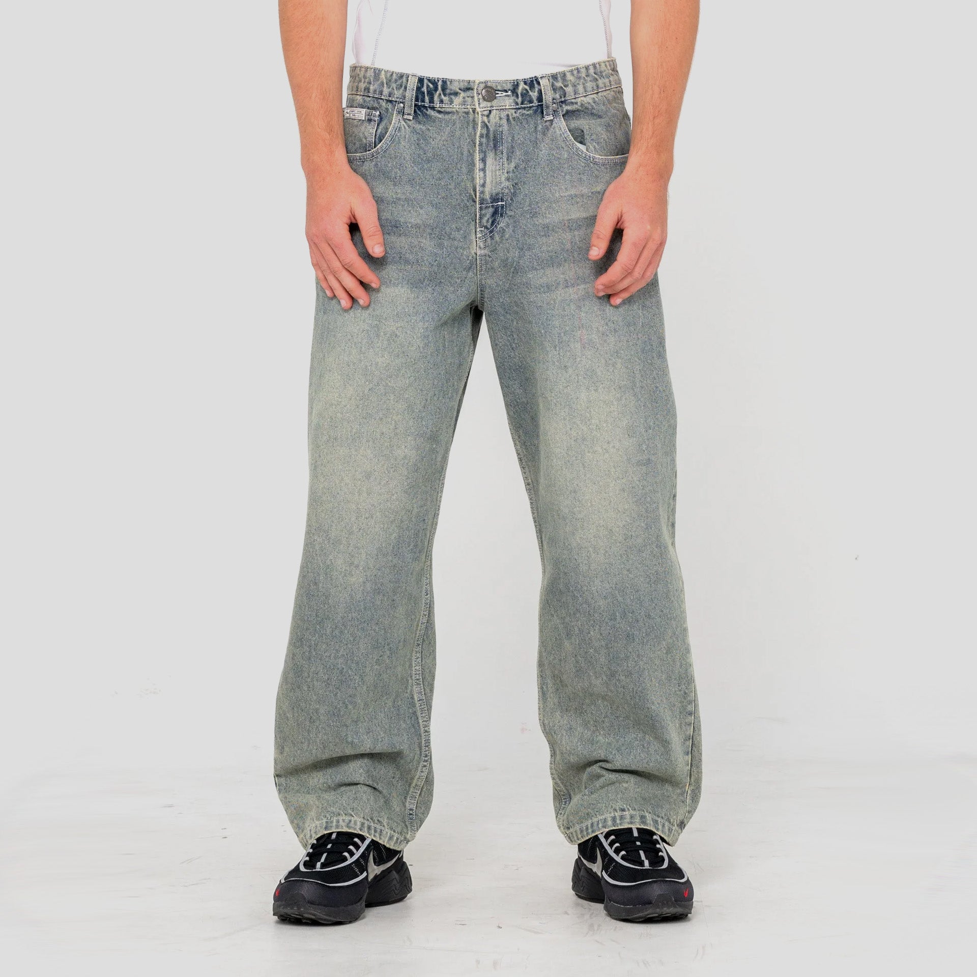 Rusty Lucifer Loose Jeans - Dirty Dawg - ManGo Surfing