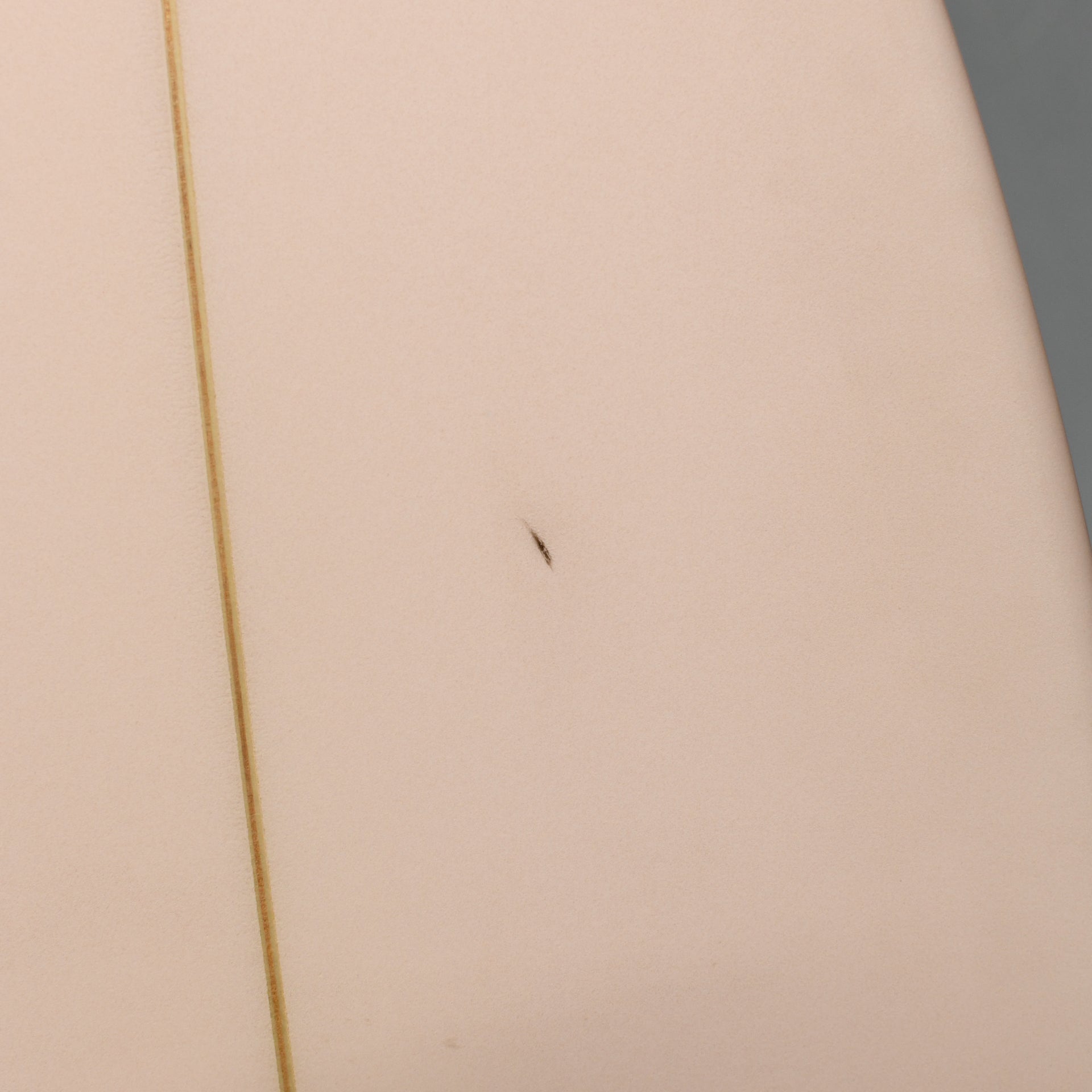 Mango Surfing - Pink hue - Ocean Magic - 5&#39;8 x 19 1/2 x 2 3/8 - 29.24 ltrs - FCS 2 Thruster