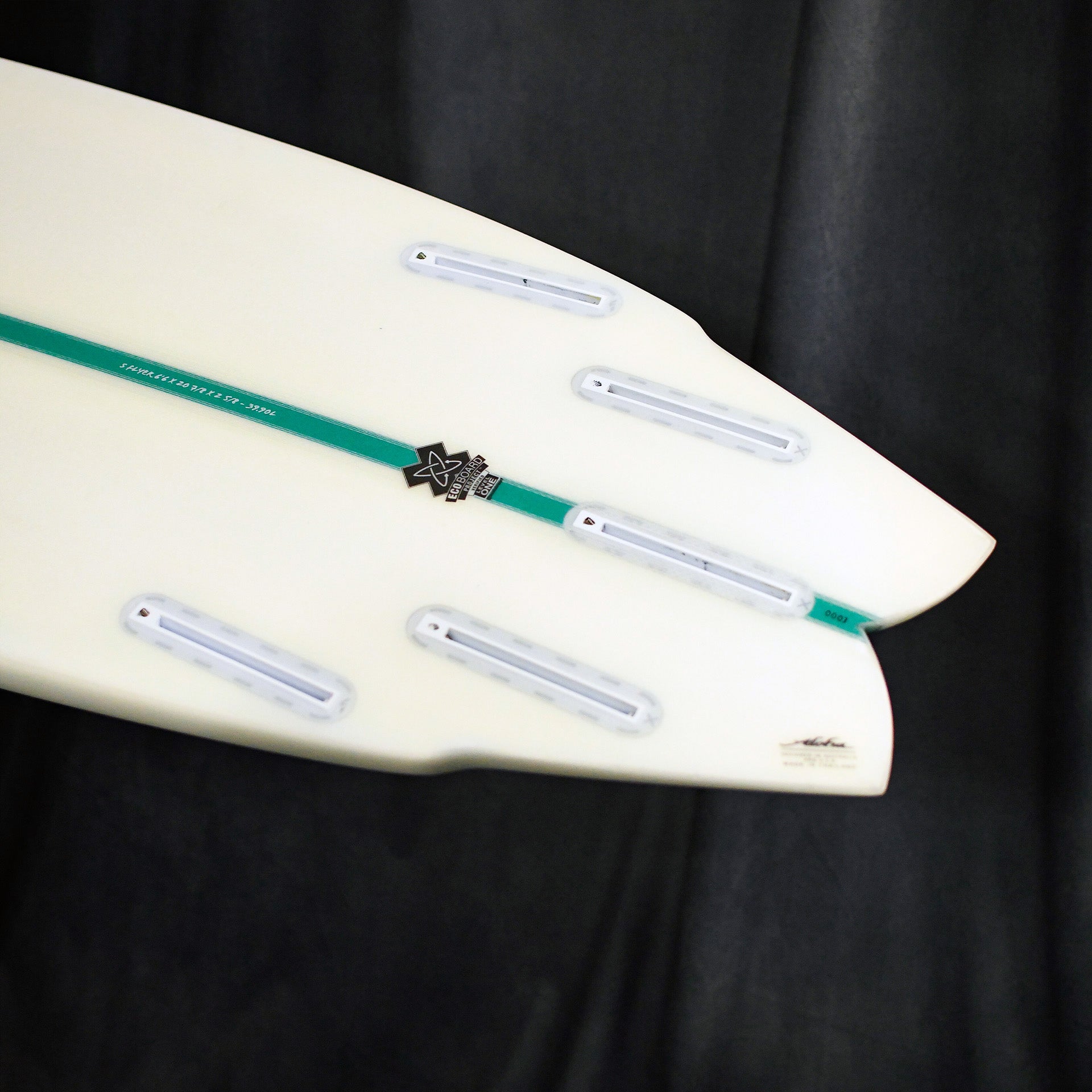 Aloha S Flyer 5F Future Shadow Force Surfboard - 6'6 - Clear/Aqua Stringer - ManGo Surfing
