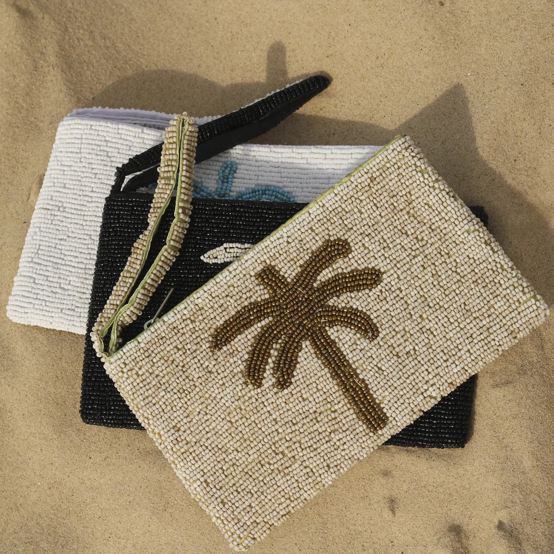 Pineapple Island Medium Palm Tree Beaded Pouch - Black