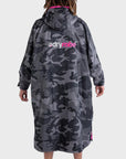 Dryrobe Adults Advance Long Sleeve Dryrobe - Black Camouflage/Pink - ManGo Surfing