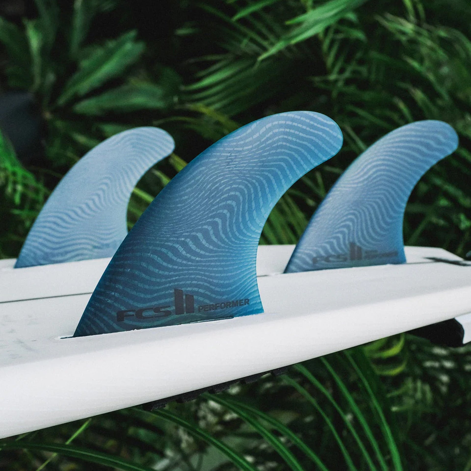 FCS II Performer Neo Glass Eco Tri Fins - Medium - Pacific - ManGo Surfing