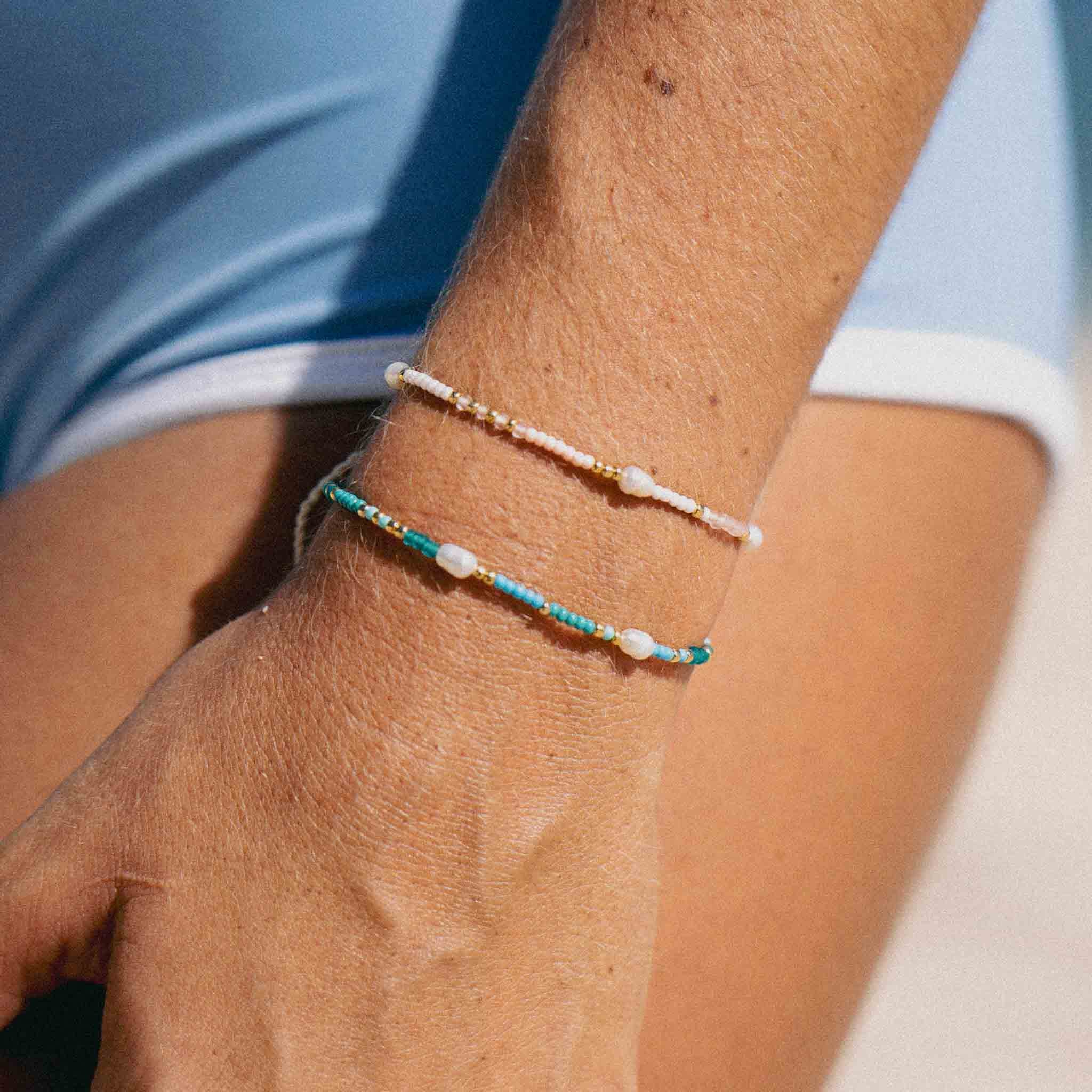 Pineapple Island Giada Cinta Pearl Beaded Surf Bracelet - Blue/Green/Gold