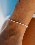 Pineapple Island Giada Cinta Pearl Beaded Surf Bracelet - Pink/White/Gold