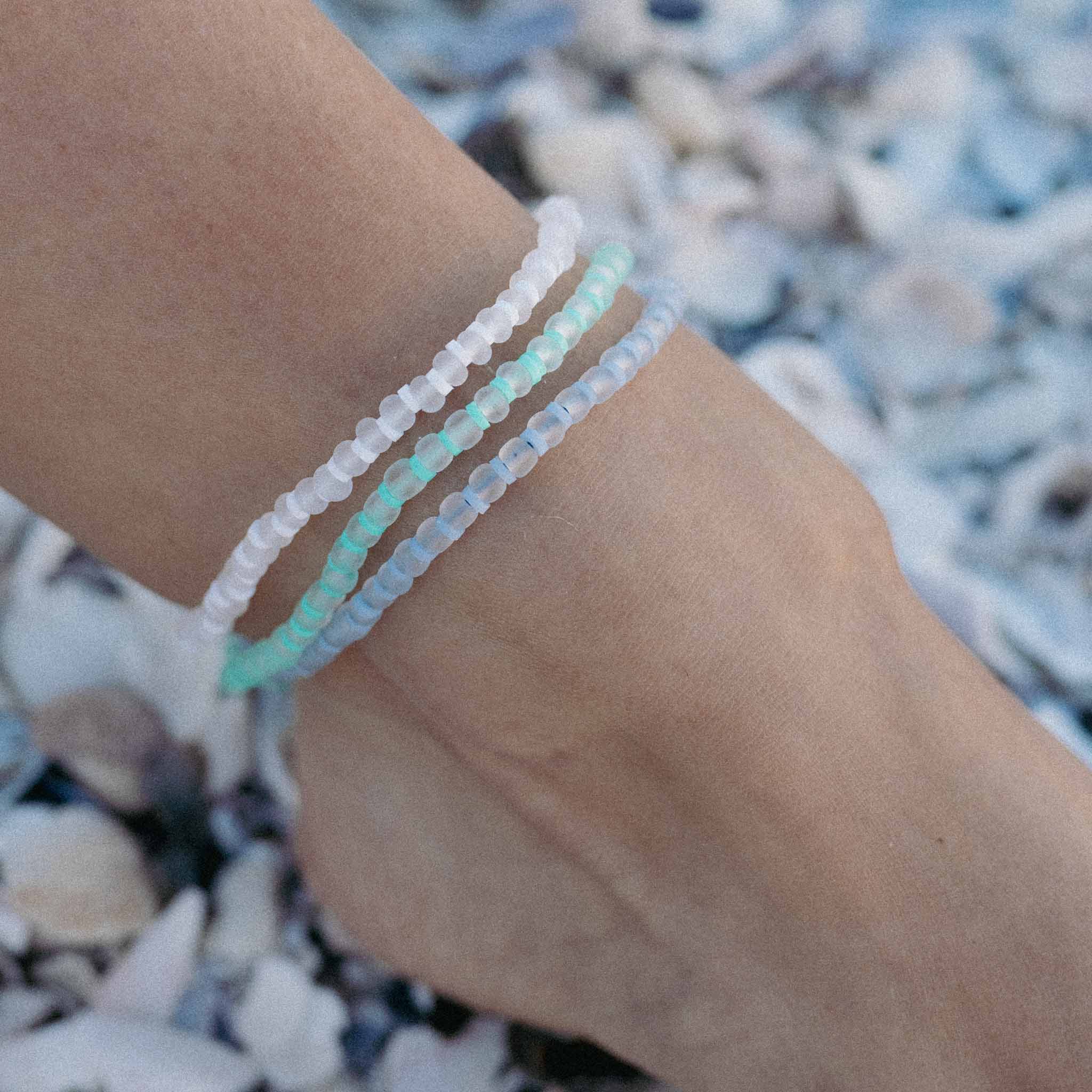 Pineapple Island Marley Glass Beaded Anklet - Blue