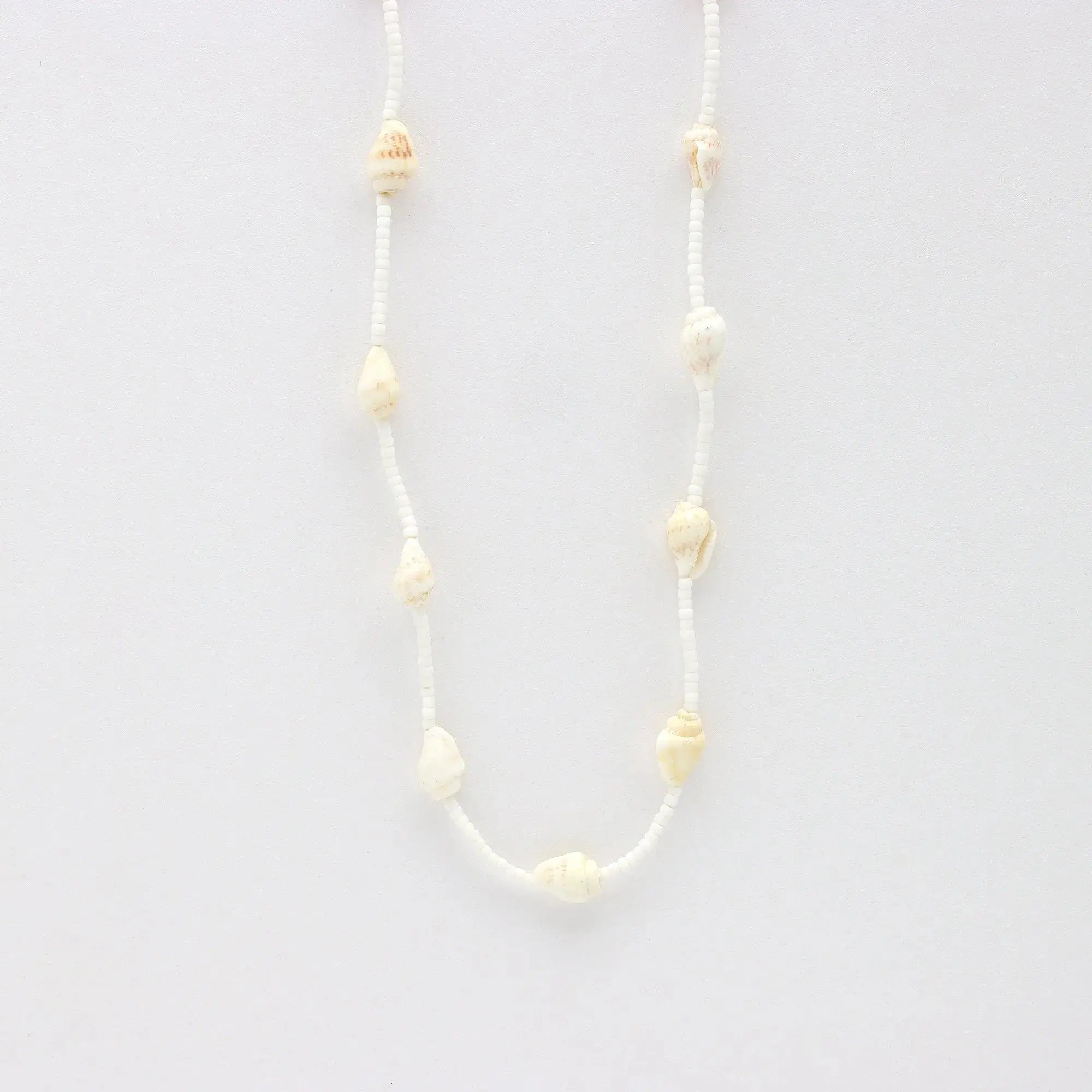 Pineapple Island Giada Rahayu Shell Beaded Necklace - White