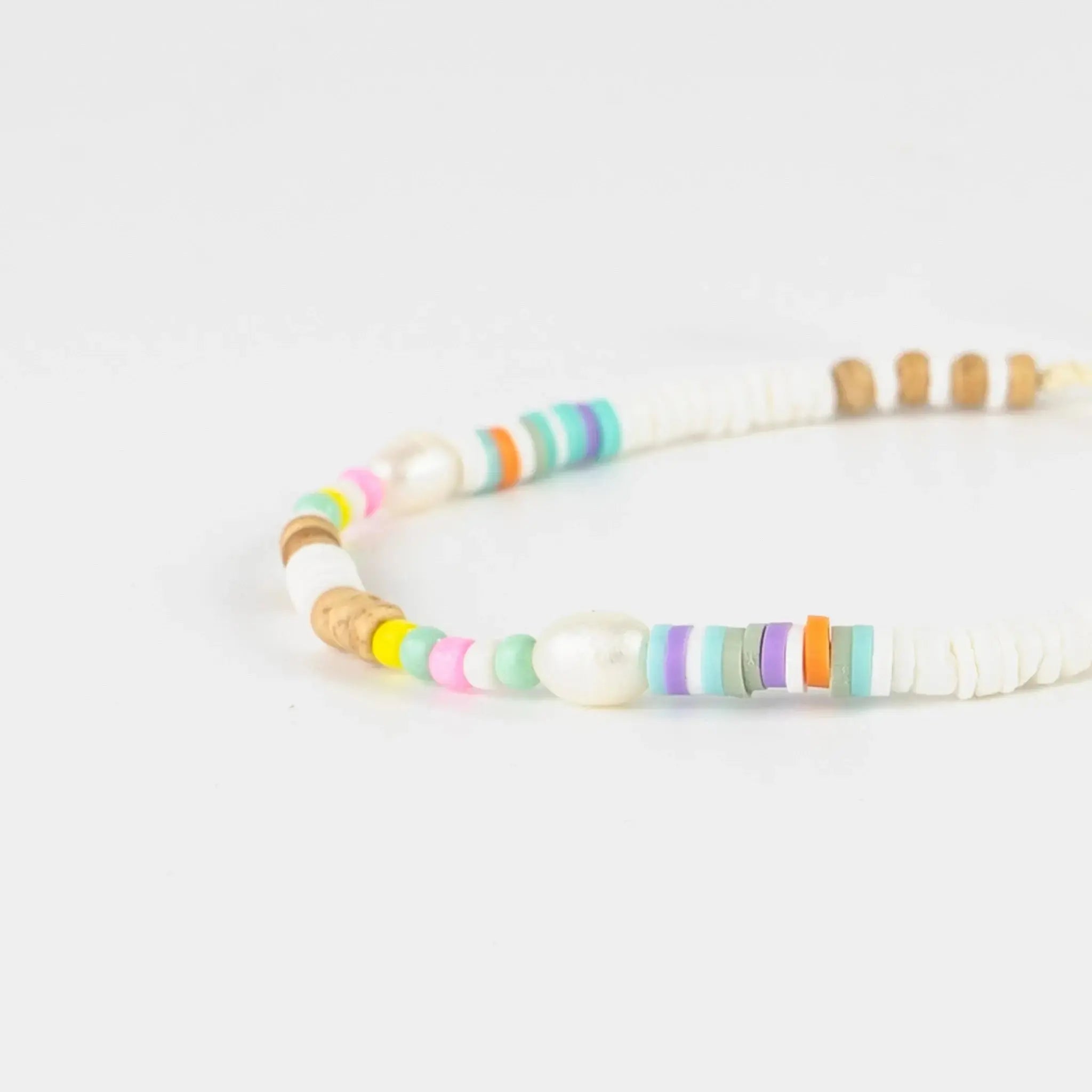 Pineapple Island Mentawai Islands Surfer Pearl Beaded Anklet - White/Multi