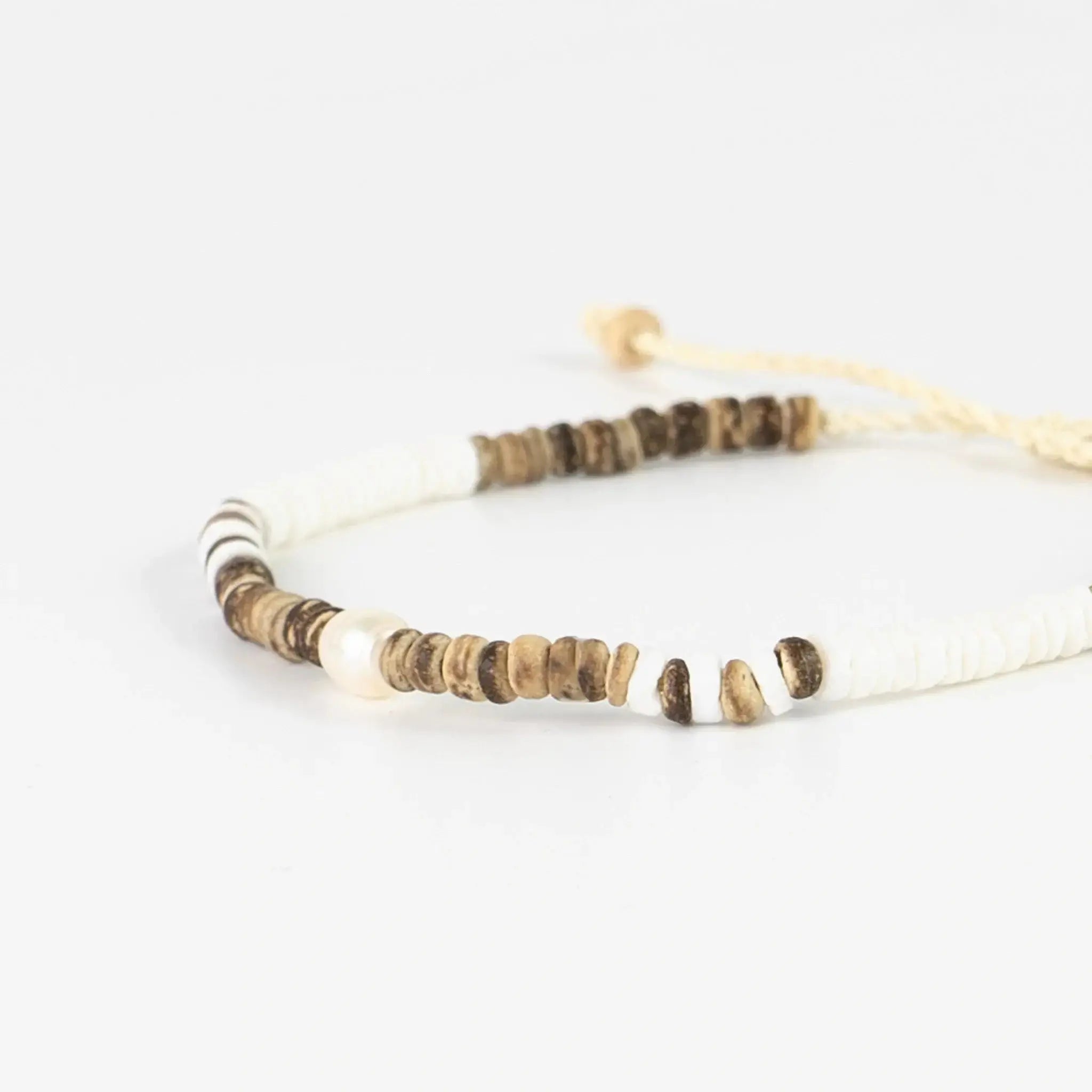 Pineapple Island Kauai Puak Shell and Pearl Bracelet - Brown/White