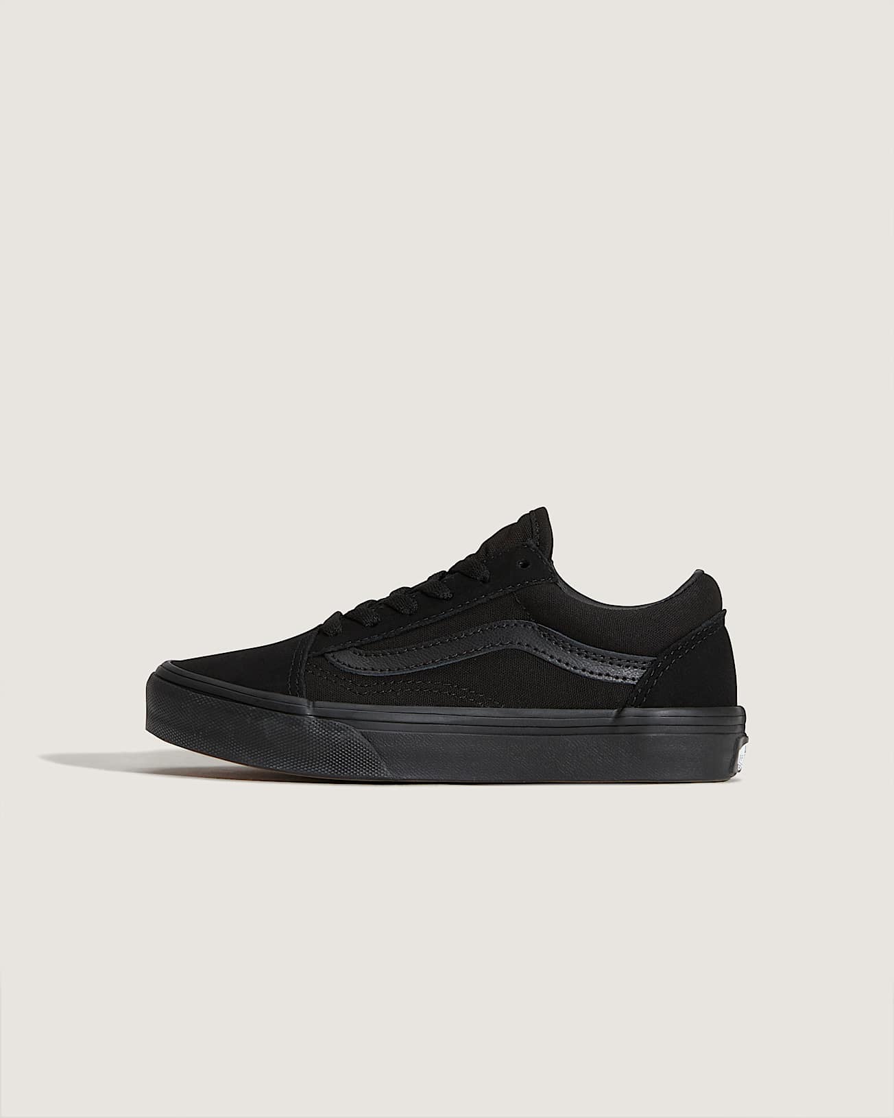 Vans Kids Old Skool Shoes (4-8 years) - Black/Black - ManGo Surfing
