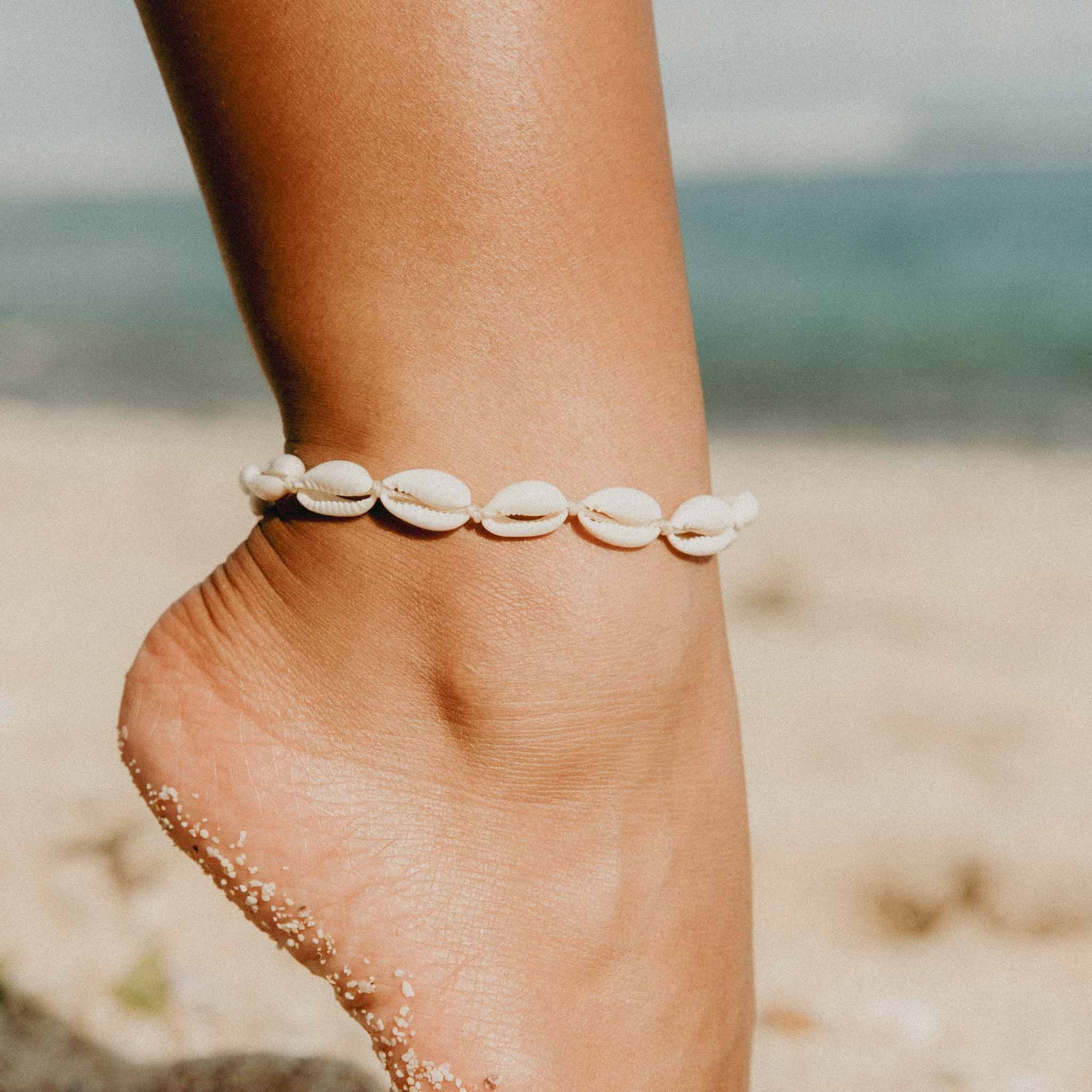 Pineapple Island Livadi Cowrie Shell Surf Anklet - Cream