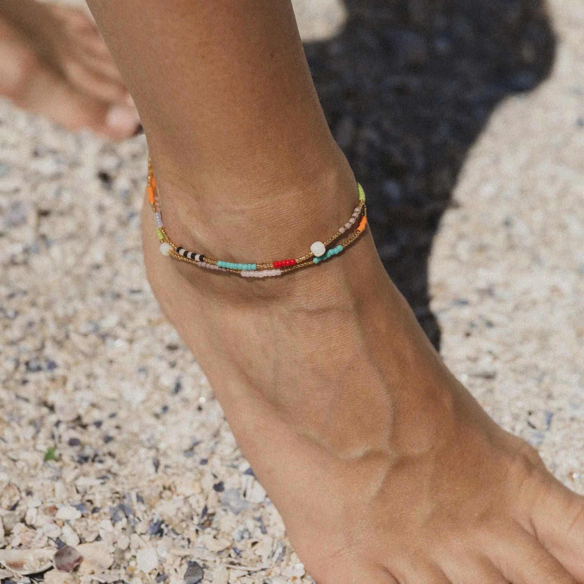 Pineapple Island Berpesta Colourful Golden Hour Beaded Anklet - Gold/Multi
