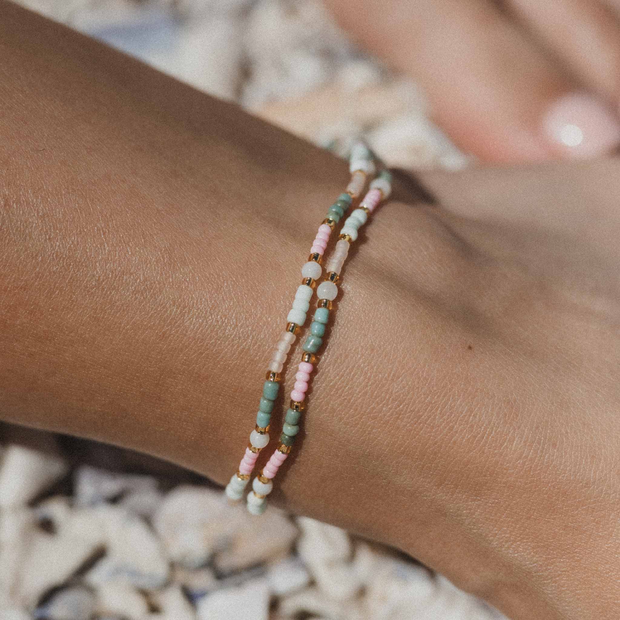 Pineapple Island Kemboja Pastel Endless Summer Anklet - Pink/Turquoise/White