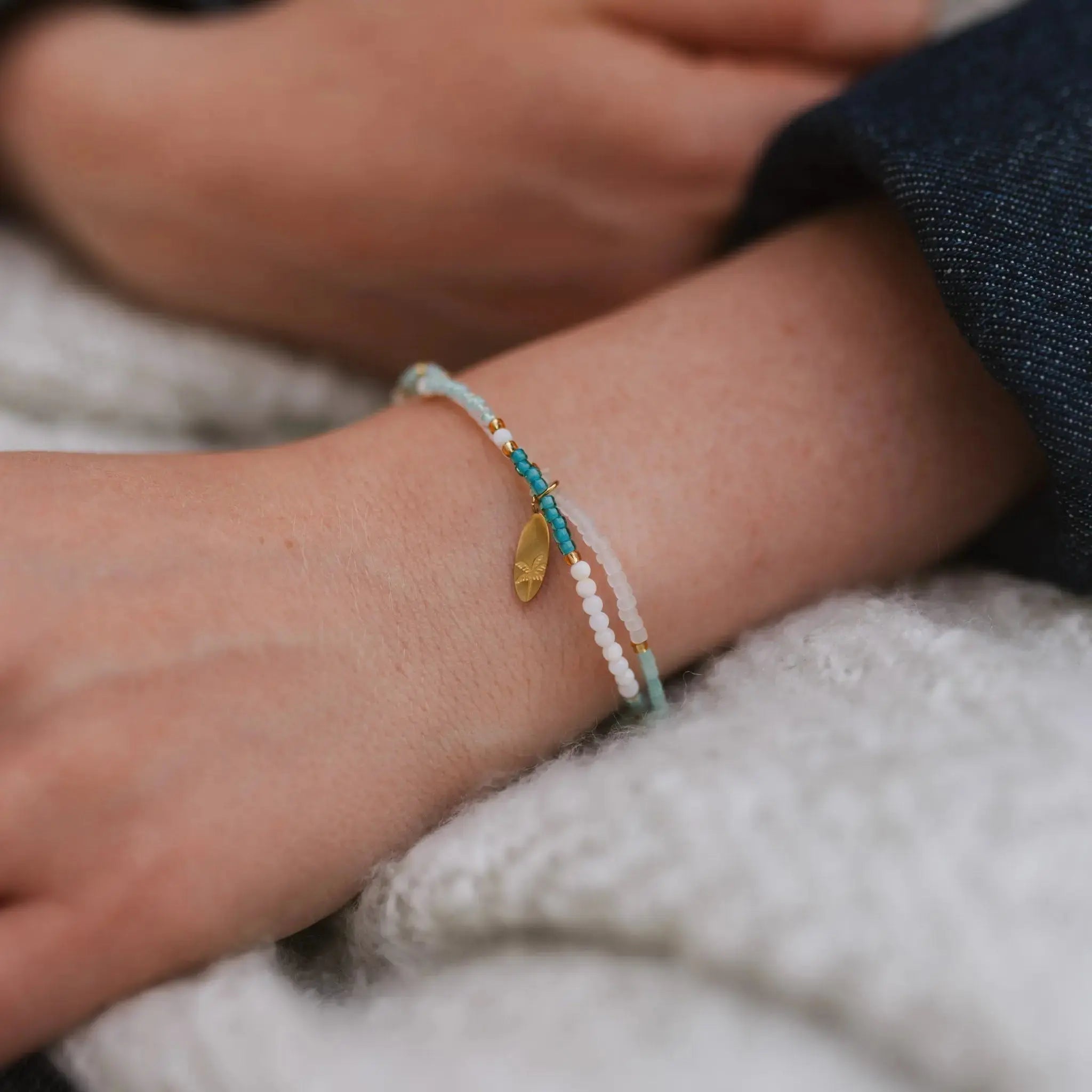 Pineapple Island Bintang Laut Beaded Bracelet - Turquoise/White