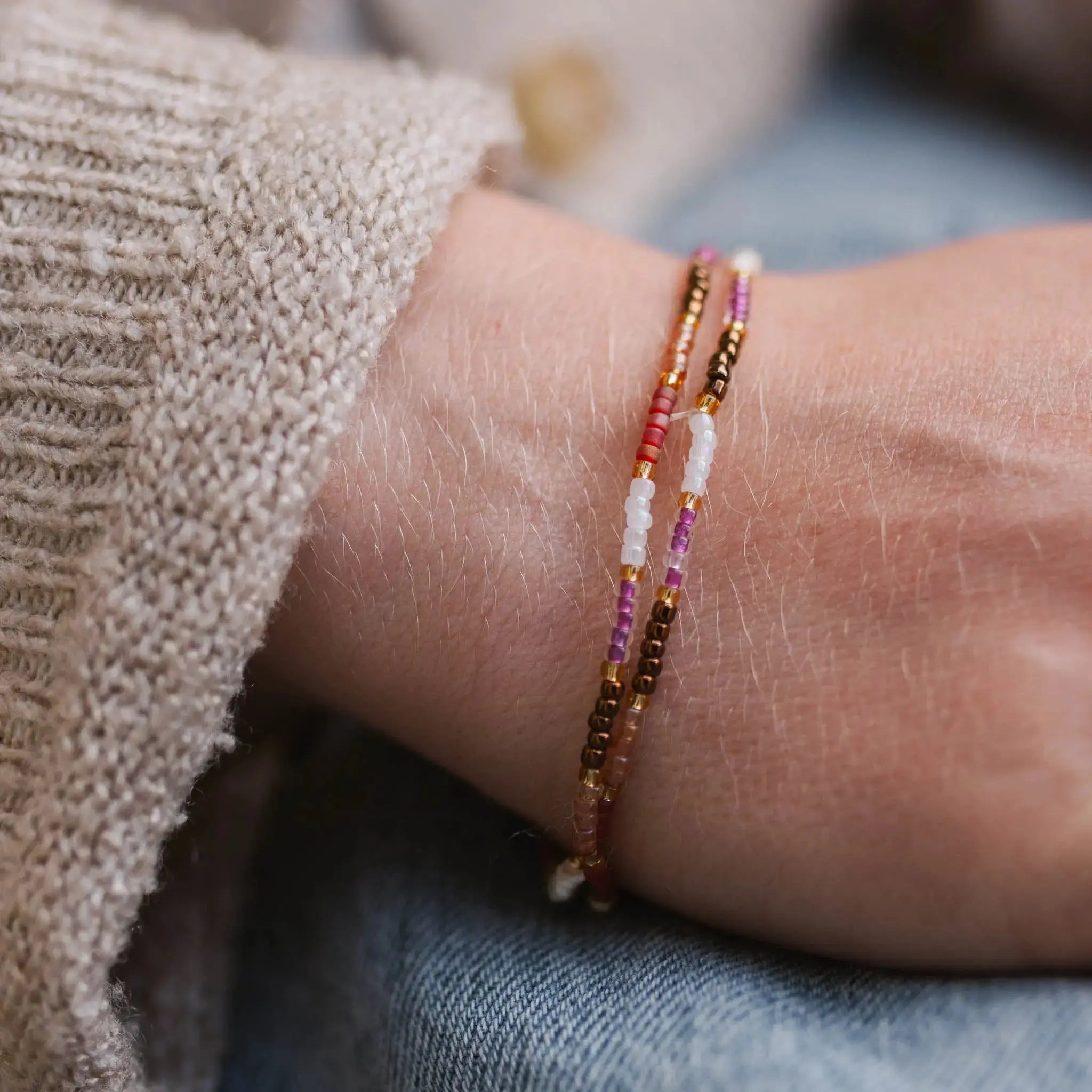 Pineapple Island Berkilau Warm Tone Beaded Bracelet - Pink/Brown/Gold