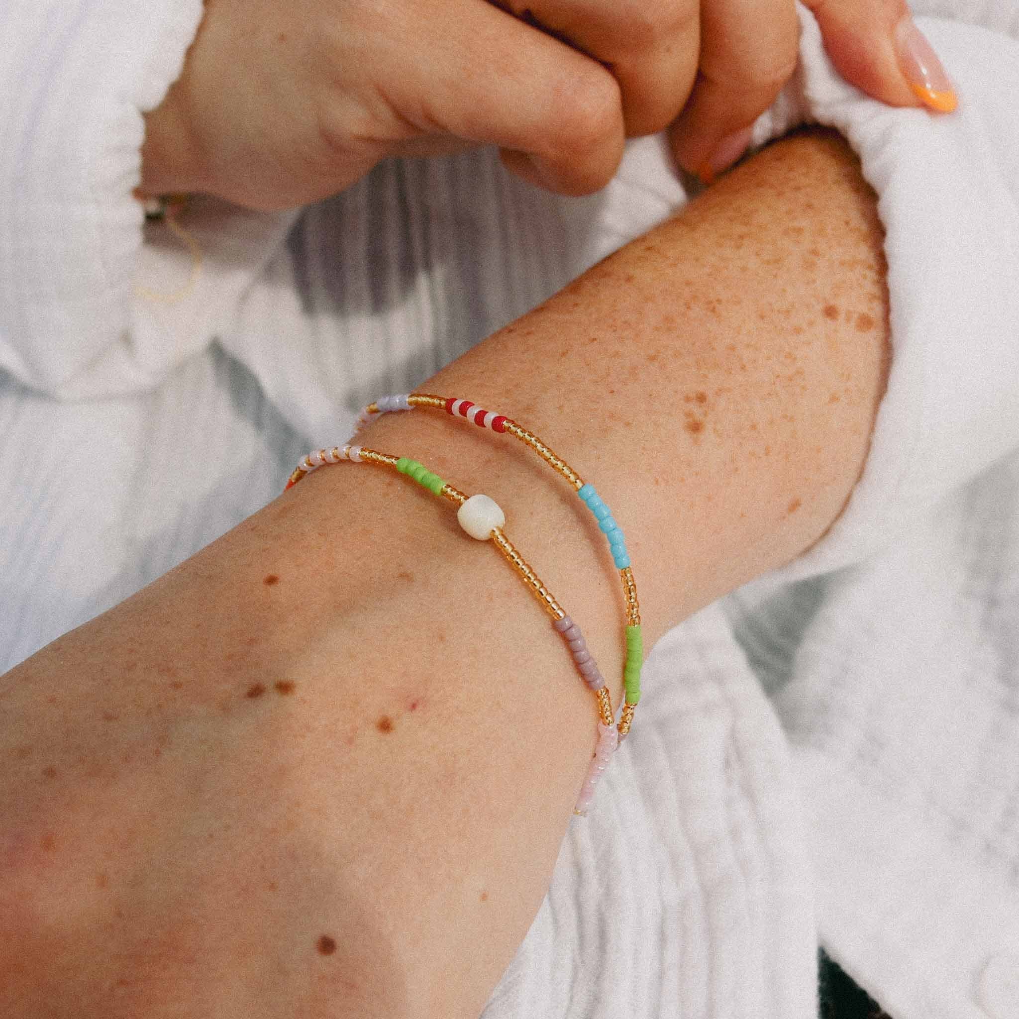 Pineapple Island Berpesta Colourful Golden Hour Beaded Bracelet - Gold/Multi