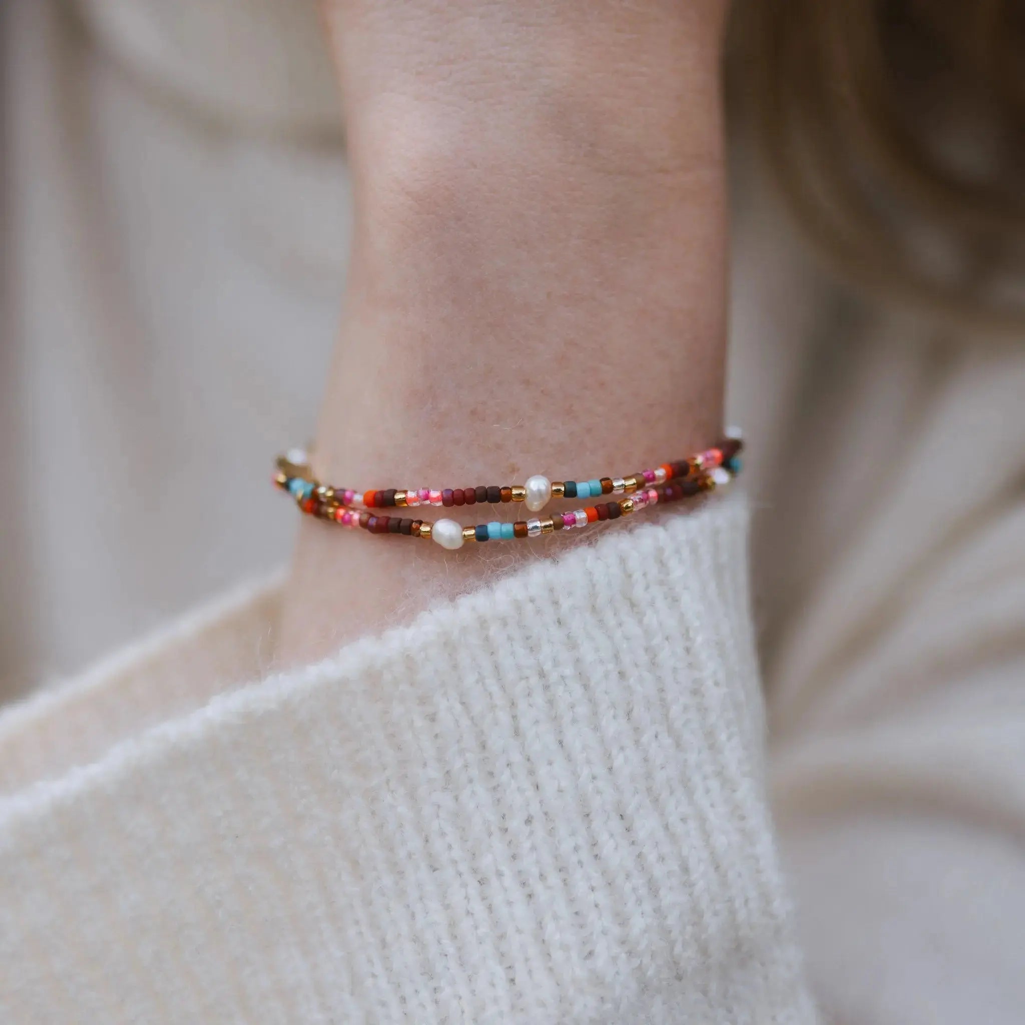 Pineapple Island Merah Dainty Beaded Bracelet - Pink/Brown/Multi