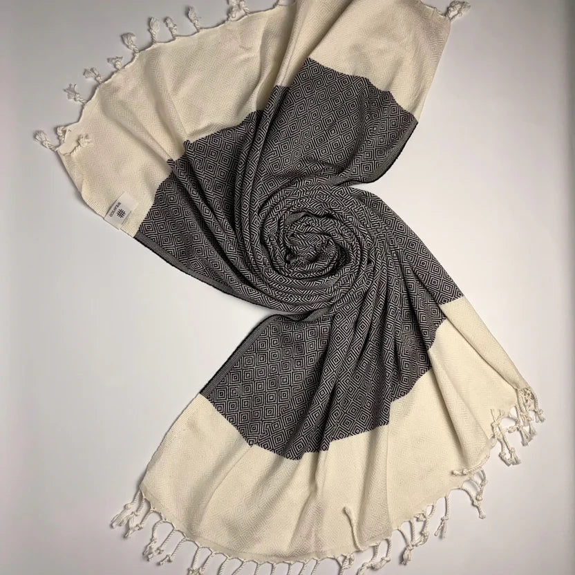 Weavico - Diamond Turkish Beach Towel - 100% Cotton - Black