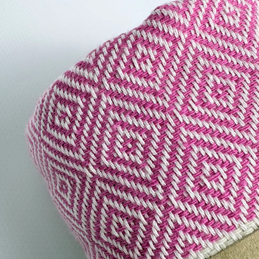 Weavico - Diamond Turkish Beach Towel - 100% Cotton - Fuchsia