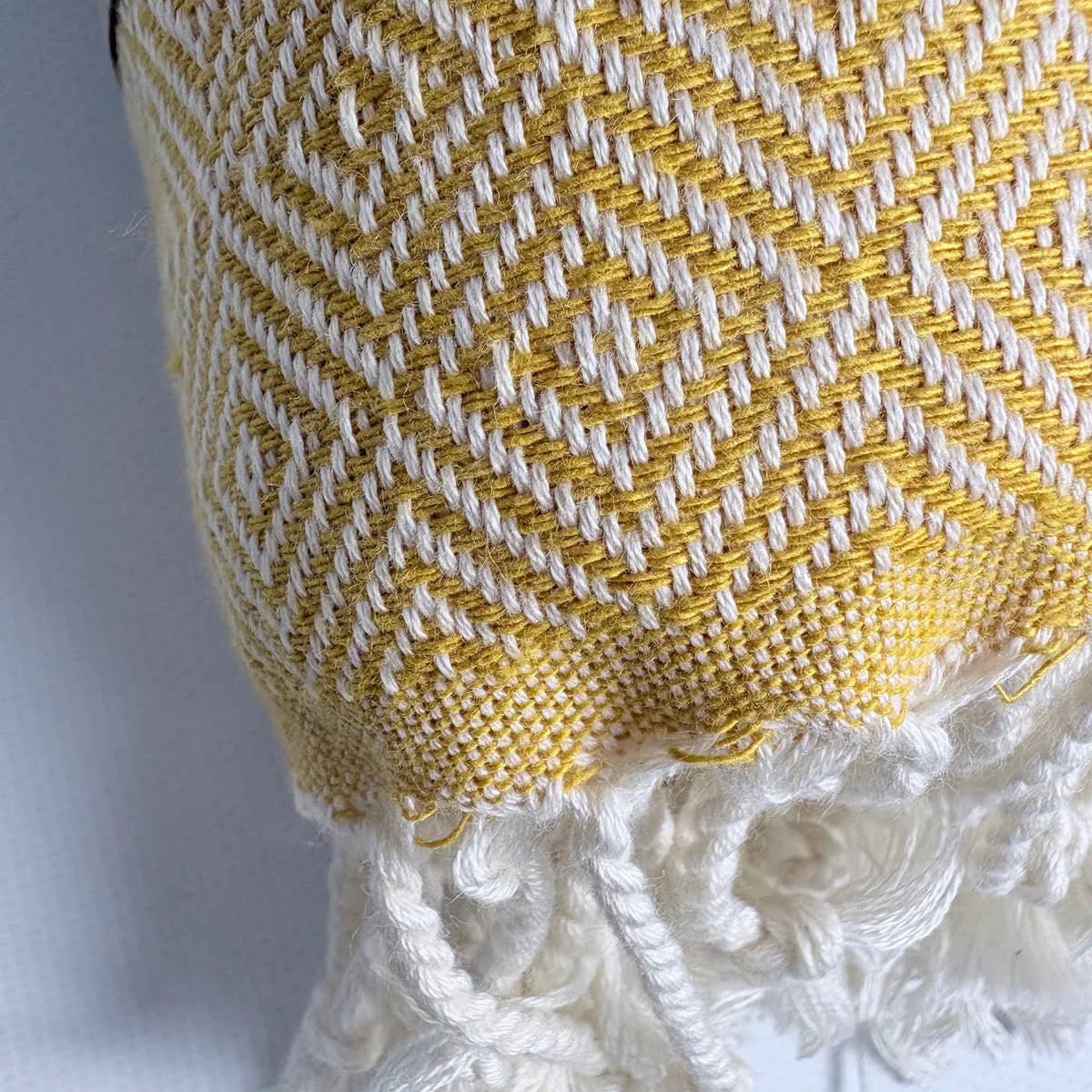 Weavico - Diamond Turkish Beach Towel - 100% Cotton - Mustard
