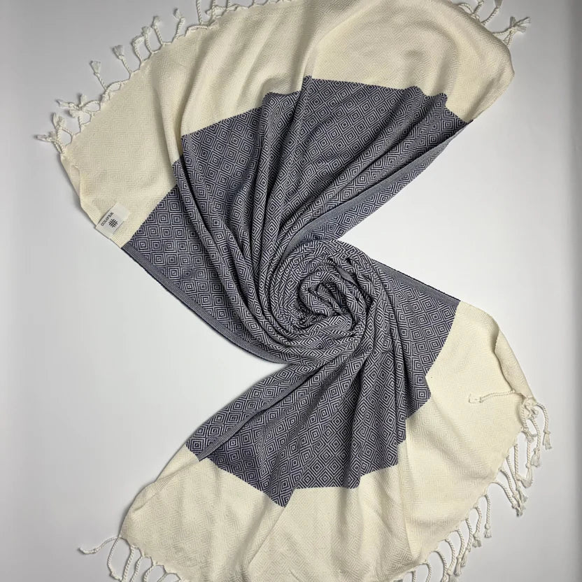 Weavico - Diamond Turkish Beach Towel - 100% Cotton - Navy