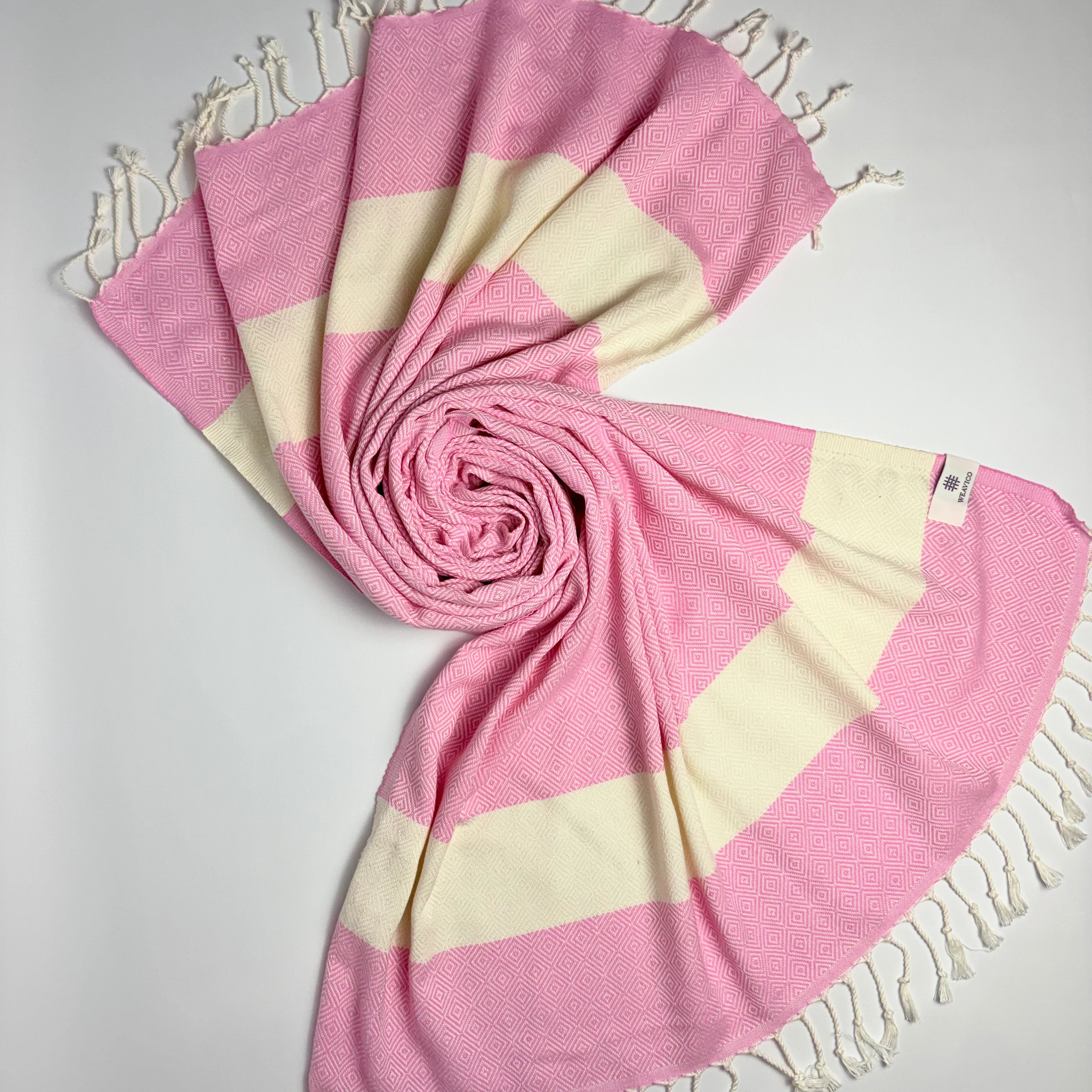 Weavico - Diamond Turkish Beach Towel - 100% Cotton - Pink