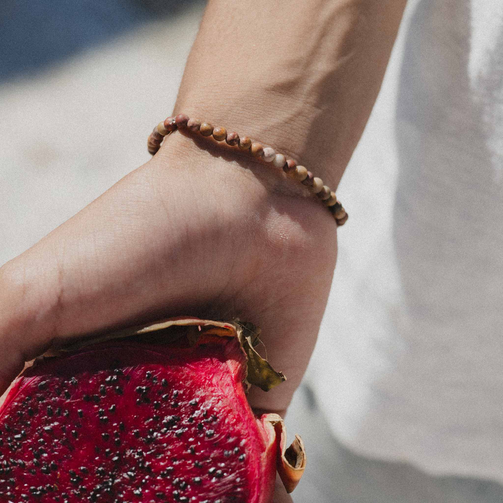 Pineapple Island Mãlie Red Turquoise Stretchy Bracelet - Red Turquoise Matte