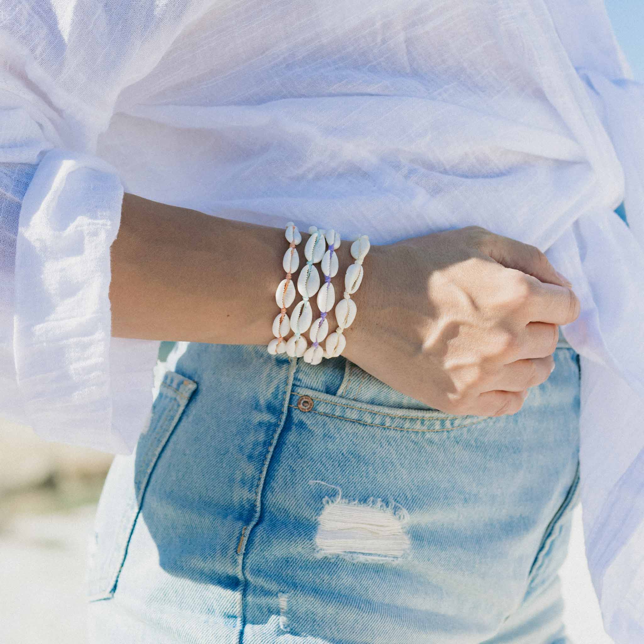 Pineapple Island Livadi Cowrie Shell Surf Bracelet - Cream