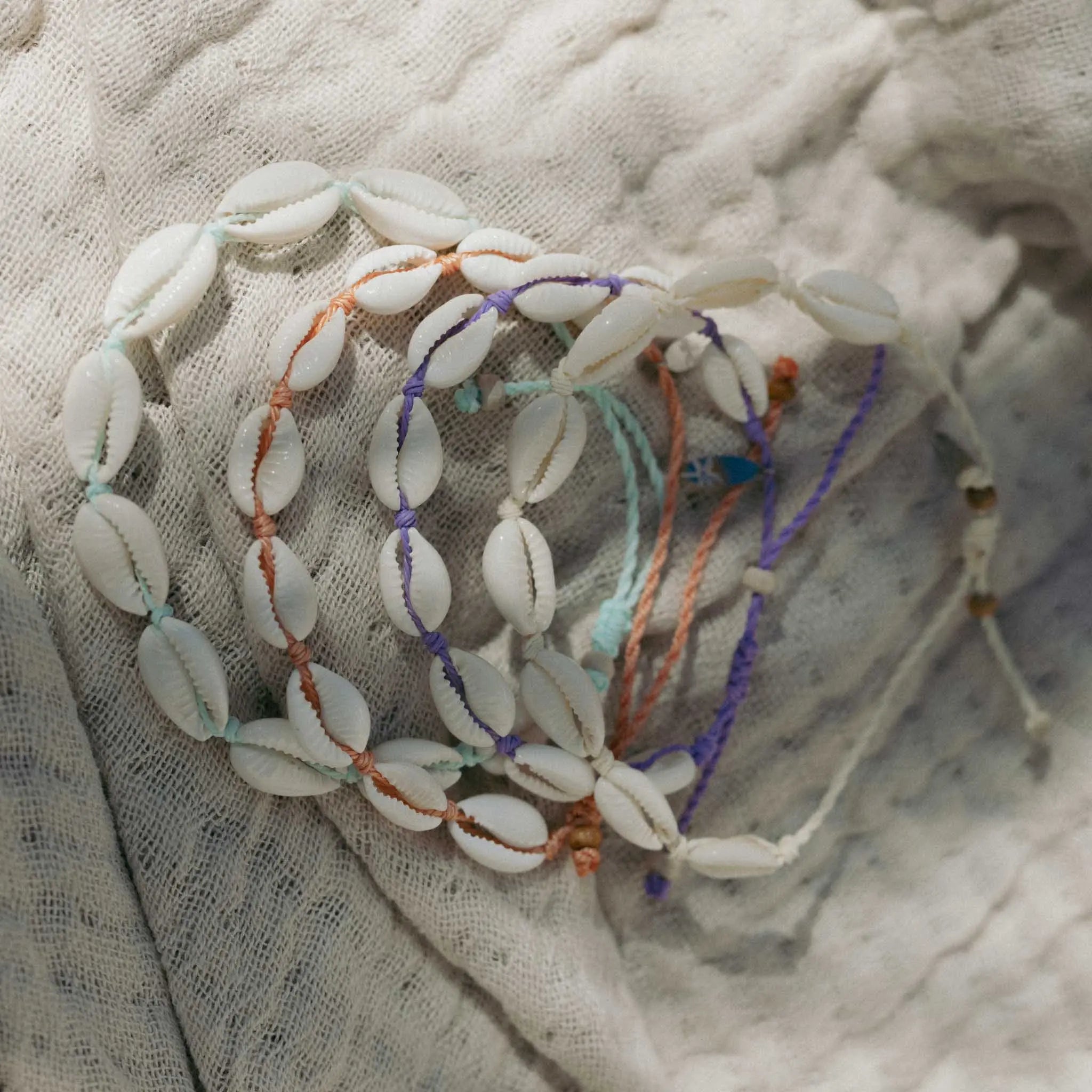 Pineapple Island Livadi Cowrie Shell Surf Bracelet - Cream