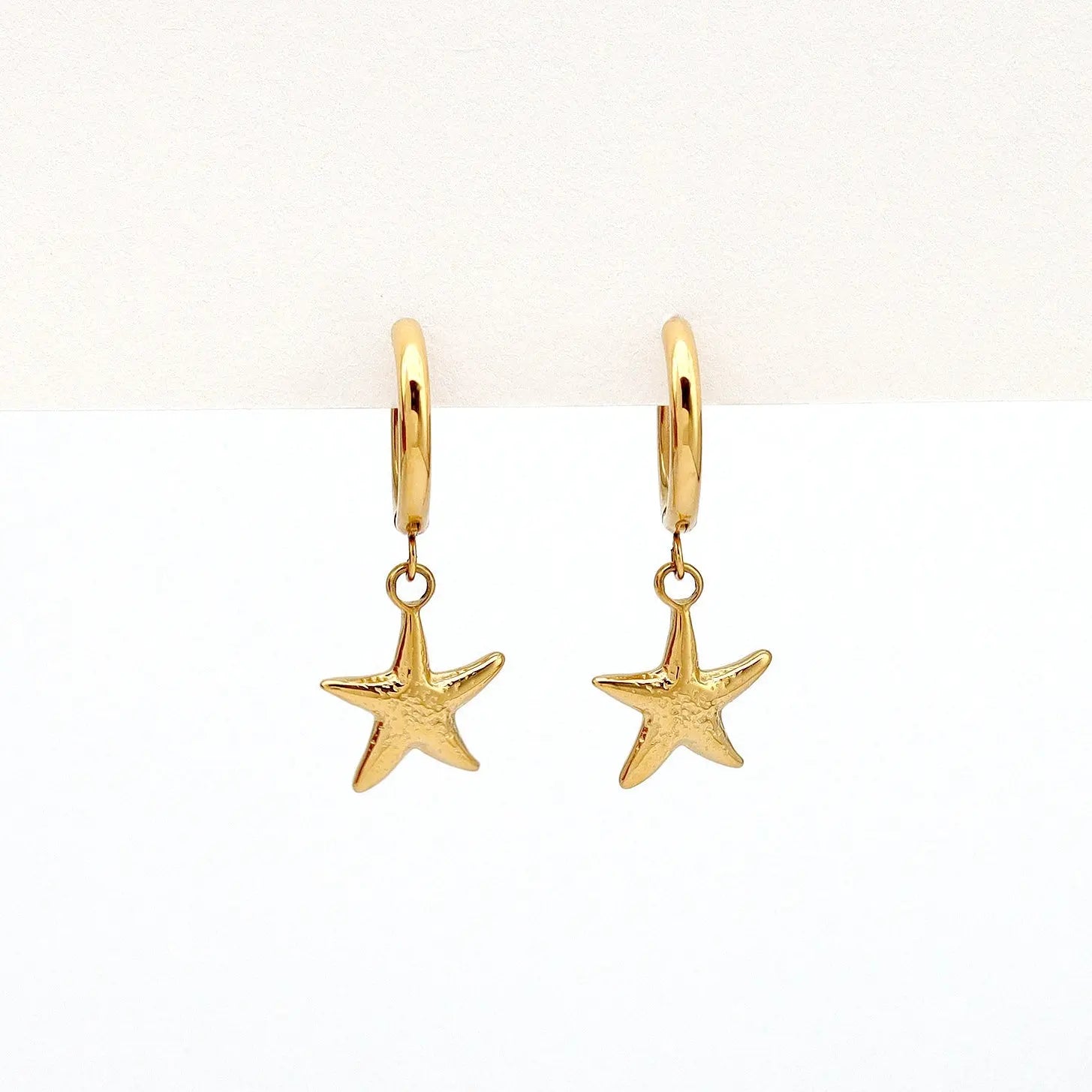 Pineapple Island Starfish Hoop Waterproof Earrings - Gold