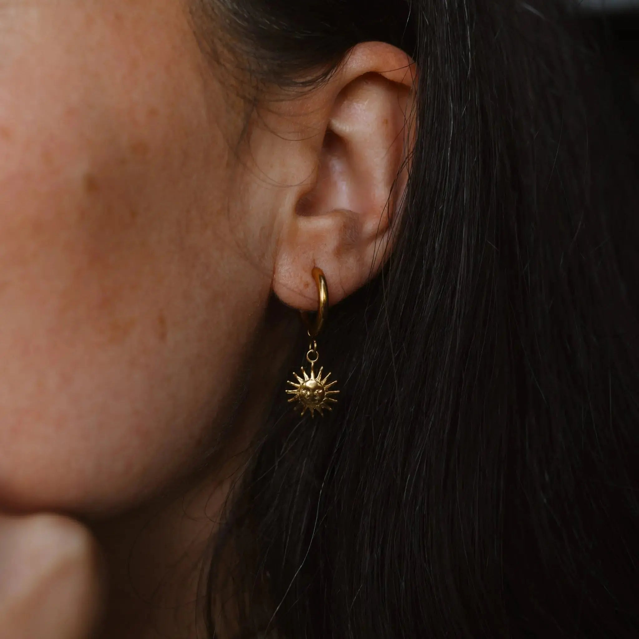 Pineapple Island Sun Hoop Waterproof Earrings - Gold