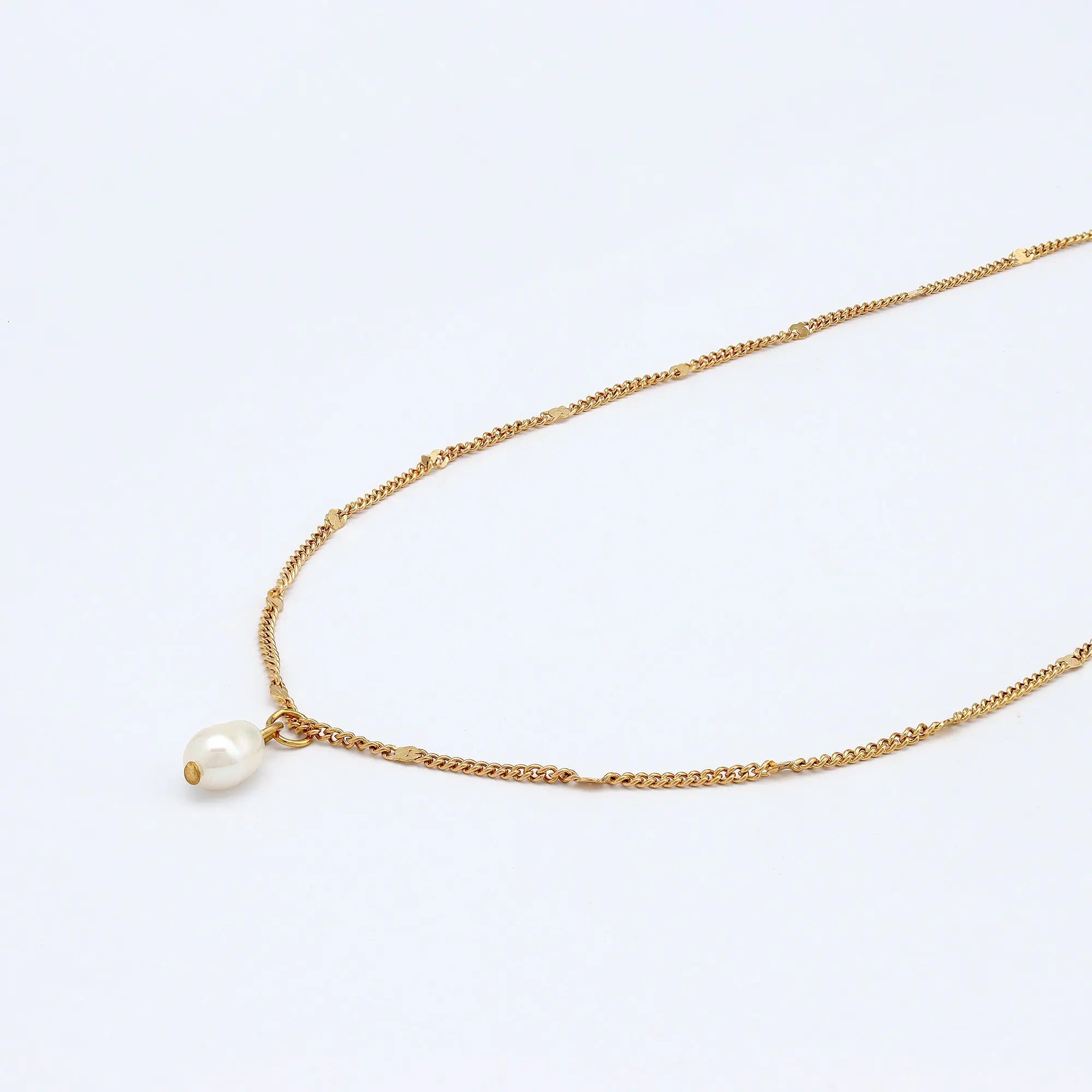 Pineapple Island Pearl Drop Necklace - Gold