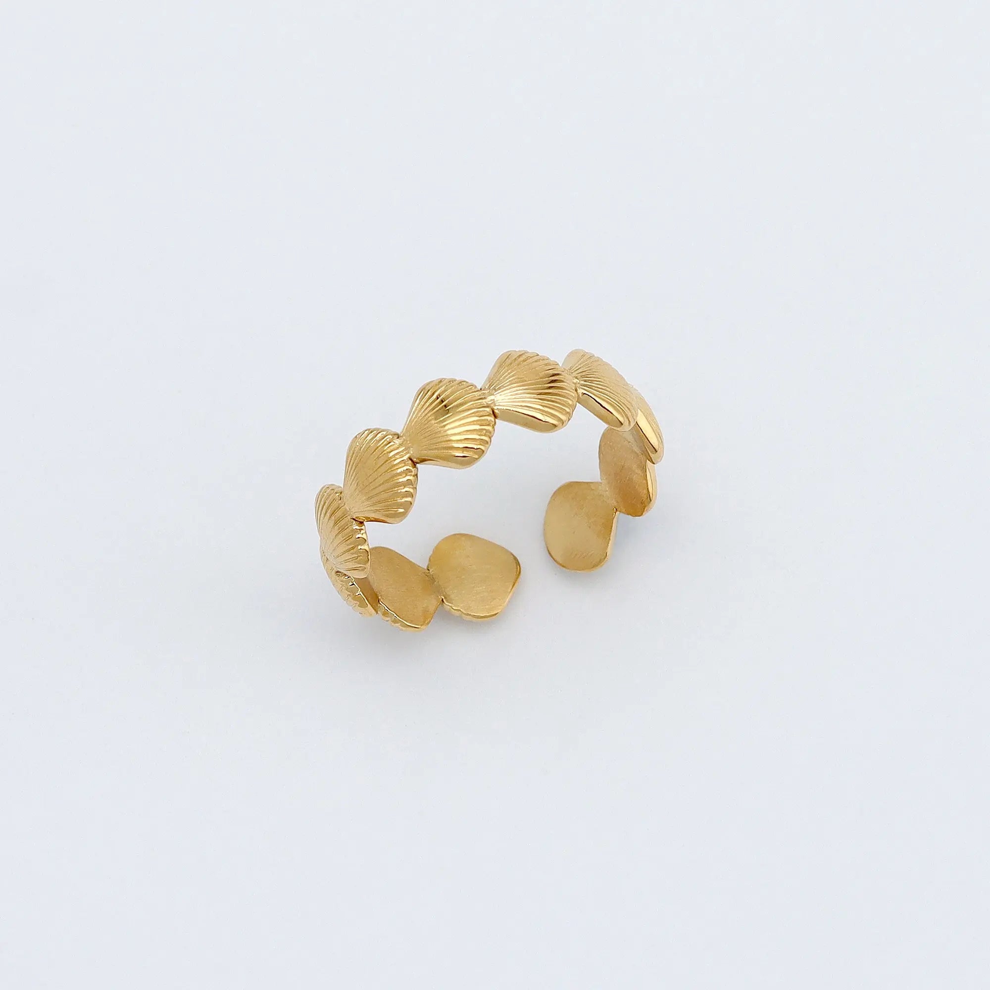 Pineapple Island Seashell Ring - Gold