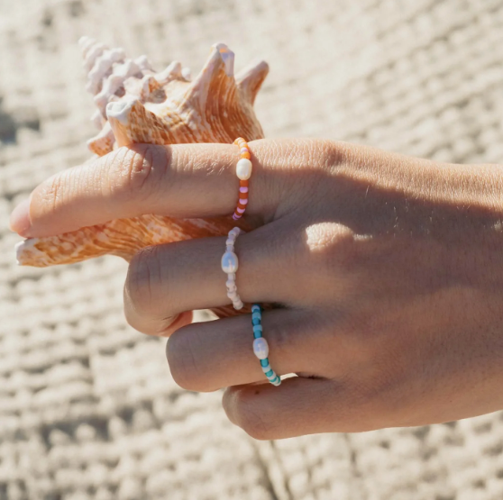 Pineapple Mutiara Stretchy Pearl Bead Rings - Multi colours
