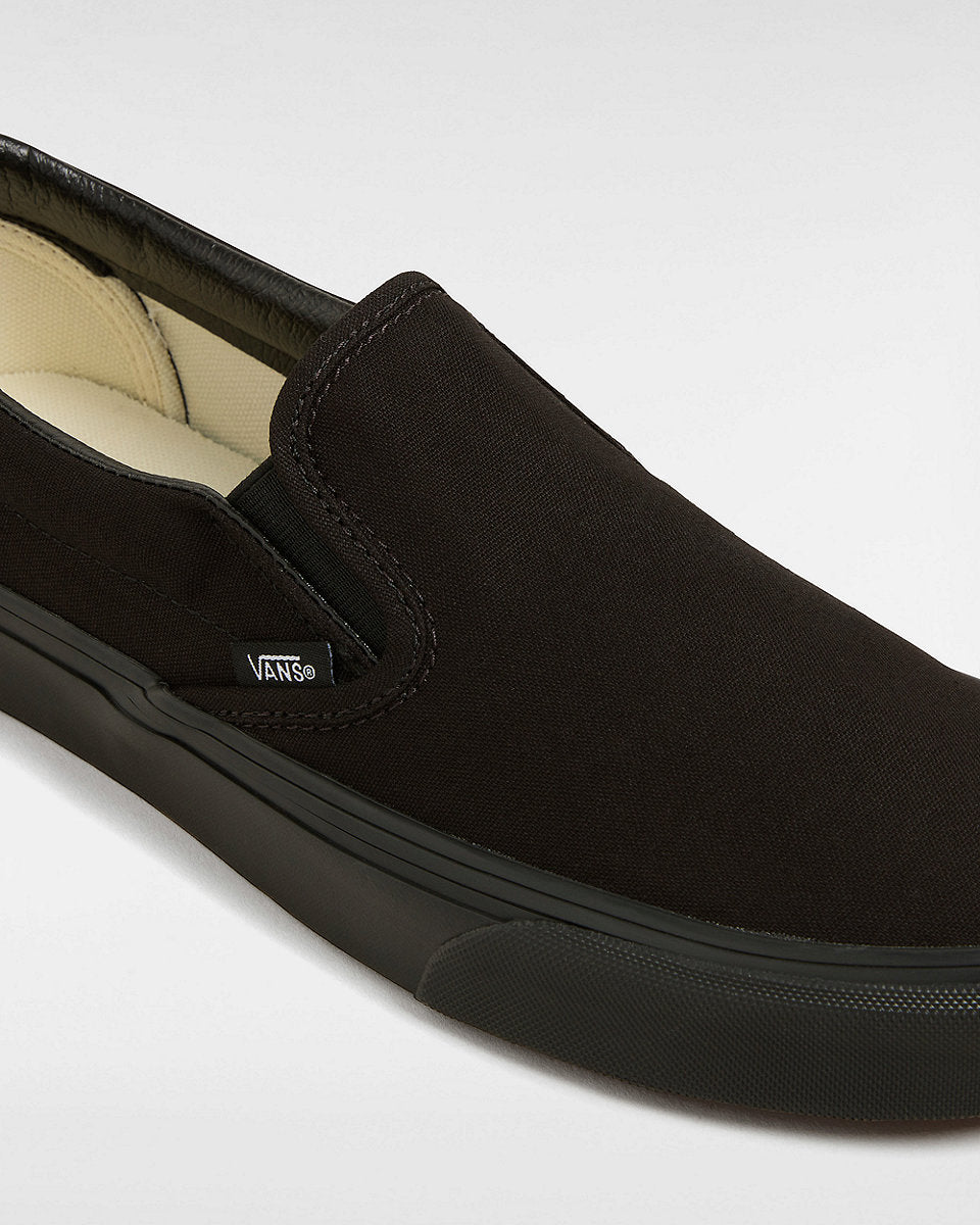 Vans Classic Slip-On Shoes - Black/Black - ManGo Surfing