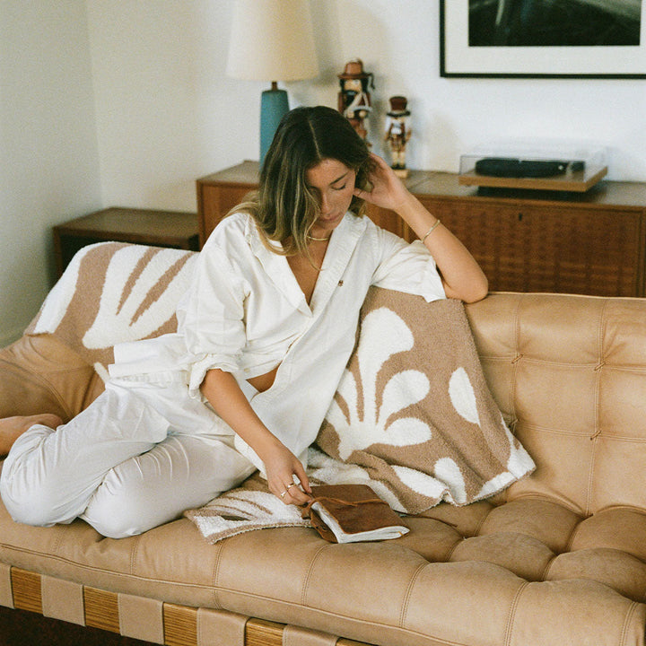 Slowtide Kingston Plush Knit Throw Blanket - Mocha
