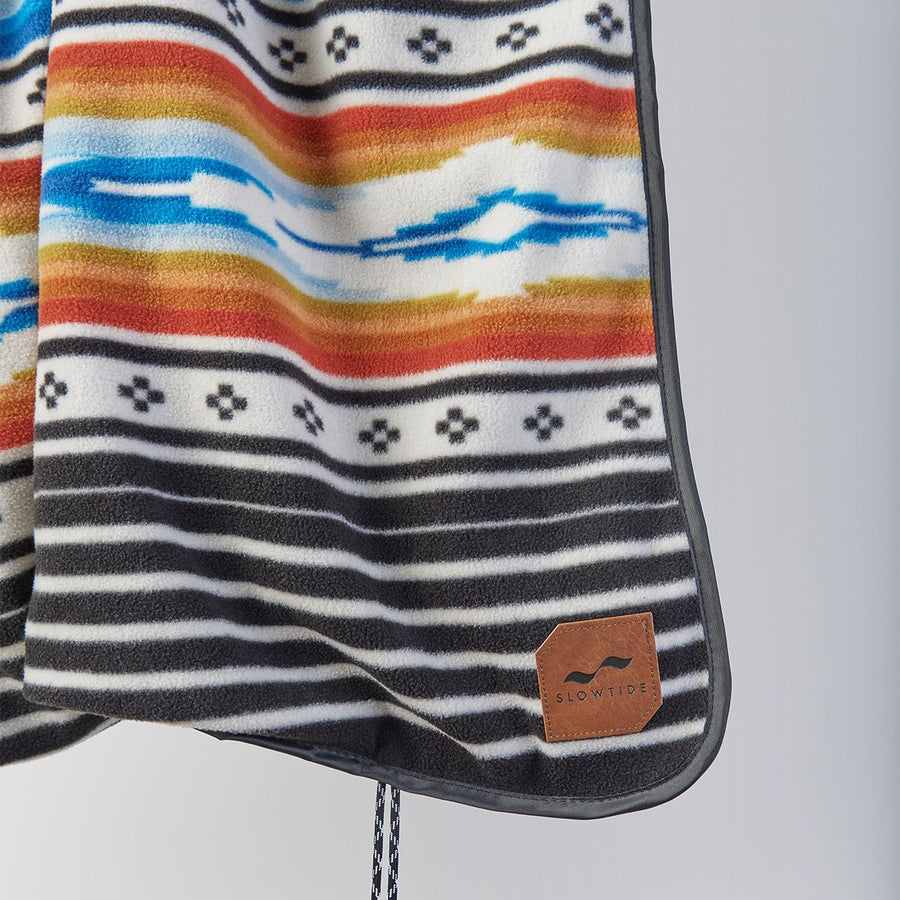 Slowtide Frisco Camp Blanket - Black - ManGo Surfing