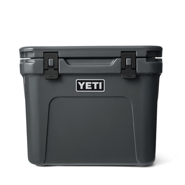 Yeti Roadie 32 Wheeled Cooler - Charcoal - ManGo Surfing