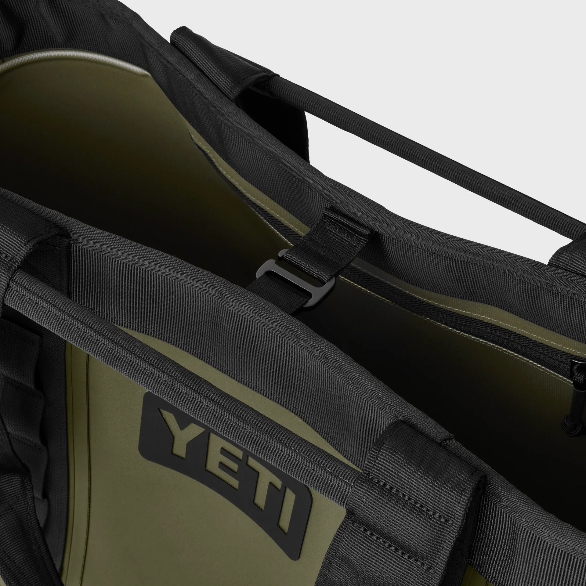 Yeti Camino 35 Carryall - Olive